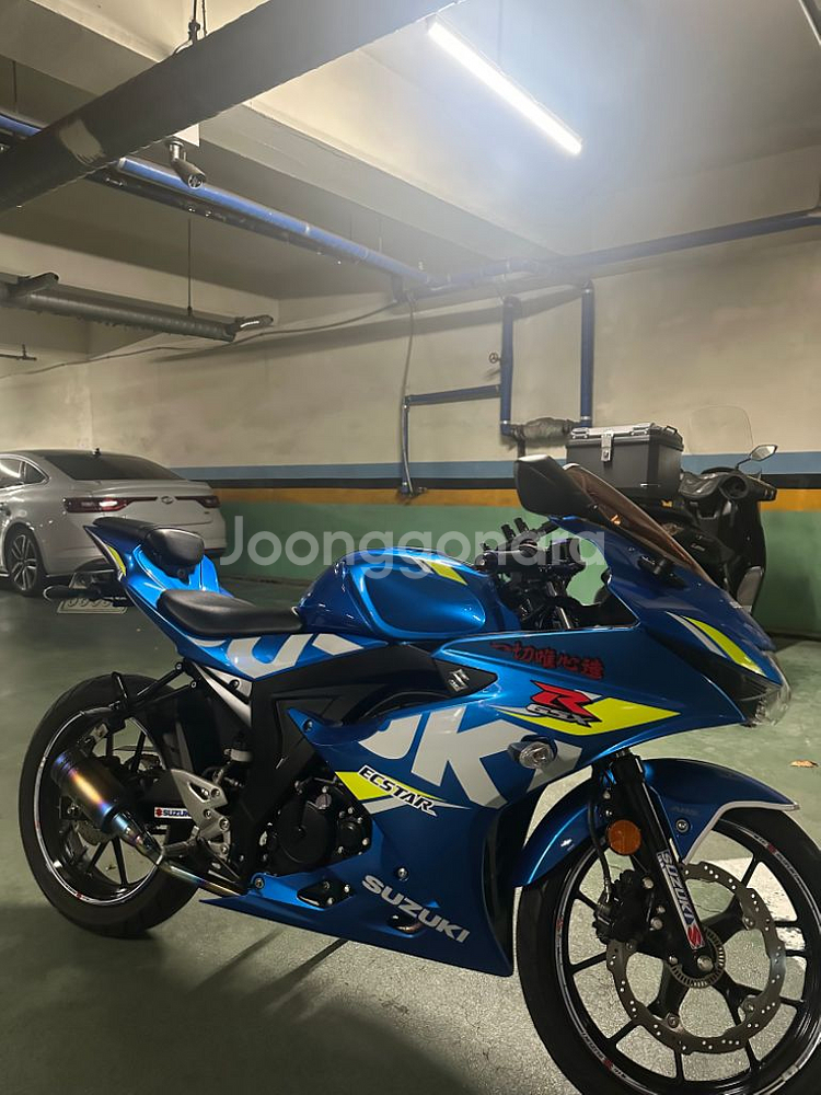 스즈키 gsx-r125--1
