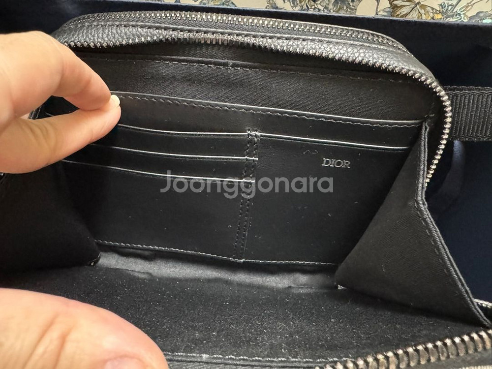 Dior 디올 스트랩 지퍼 파우치백 (( 정품--5