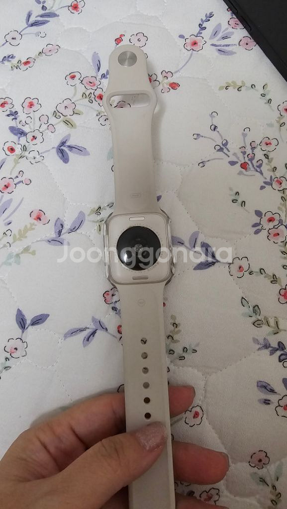 애플워치se2 40mm 팝니다--1
