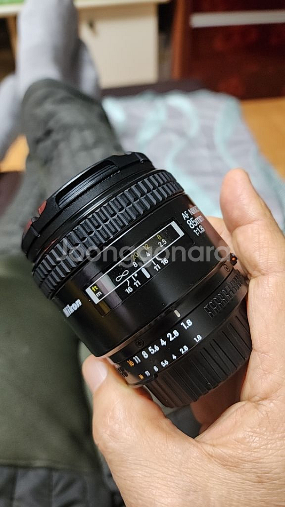 니콘 F 마운트 AF 85 F 1.8D렌즈--2