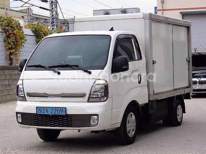 @22년식 봉고Ⅲ EV 내장탑차 전국최저가격--1