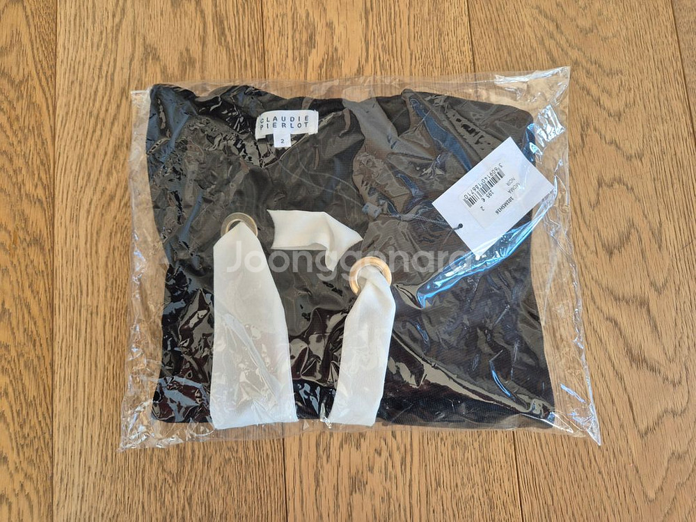 (새상품) 끌로디피에로 블랙 오픈 가디건 2사이즈--6