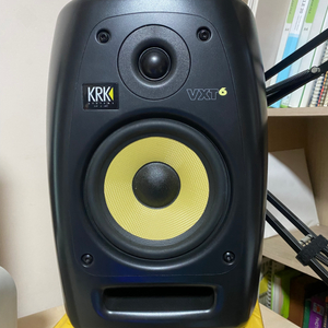 KRK VXT6 모니터 스피커 1조 판매합니다!