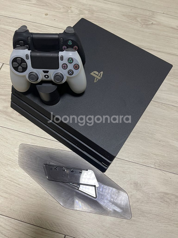 플스4 프로 PS4 Pro 콘솔 2개 타이틀 8개 택포--1
