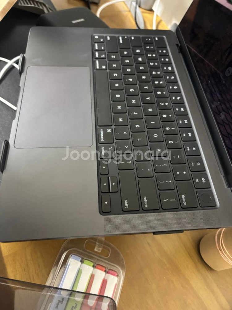 Macbook m3pro 12cpu 18gpu--2