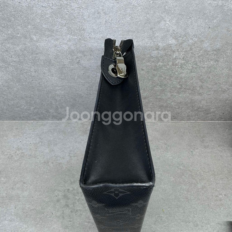 루이비통 이클립스 보야주 클러치 / 상태 최상급--2