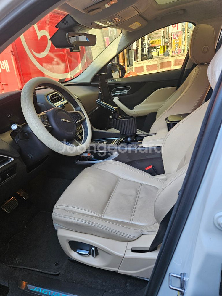 재규어 f pace 20d--7