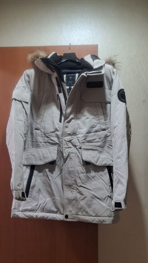 게스 잠바
