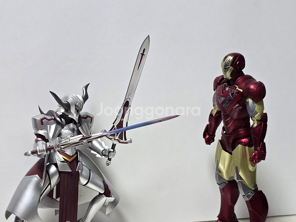 피그마 페이트 세이버 레드 입니다--6