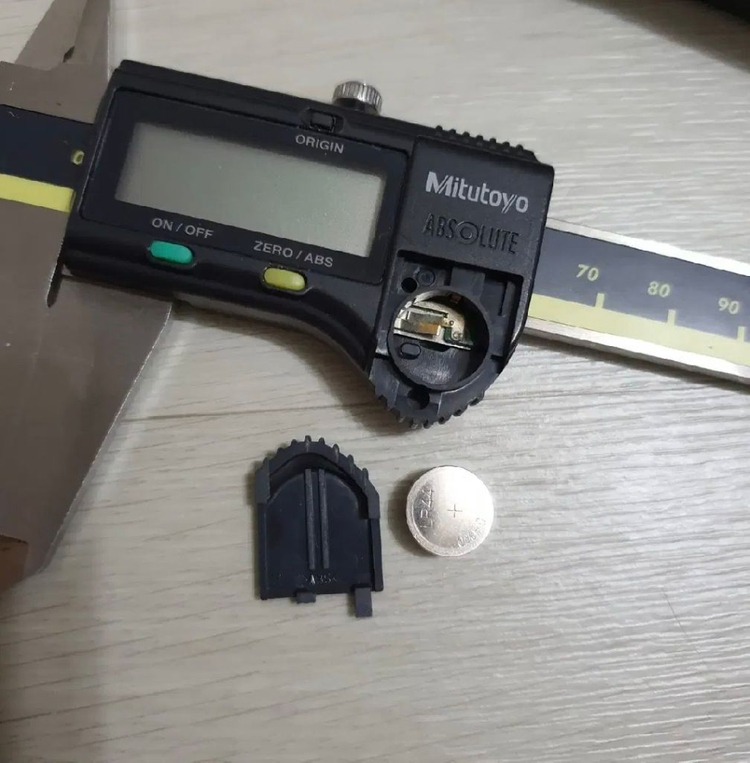 미츠토요 디지털 버니어 캘리퍼스 CD-20CPX 200 이미지