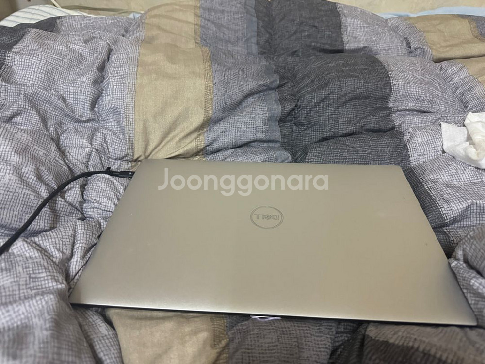 Dell xps 15 9510 4k i9--1