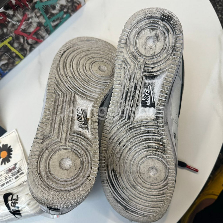 [10.5사이즈]나이키 피마원 에어포스 2 스니커즈--3