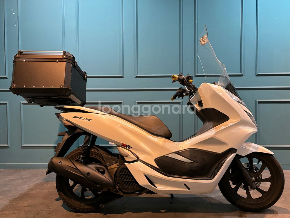 혼다 18년식 pcx125 판매합니다--4