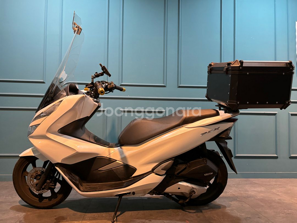 혼다 18년식 pcx125 판매합니다--2