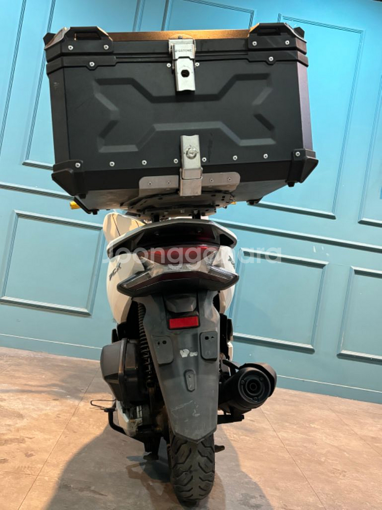 혼다 18년식 pcx125 판매합니다--3