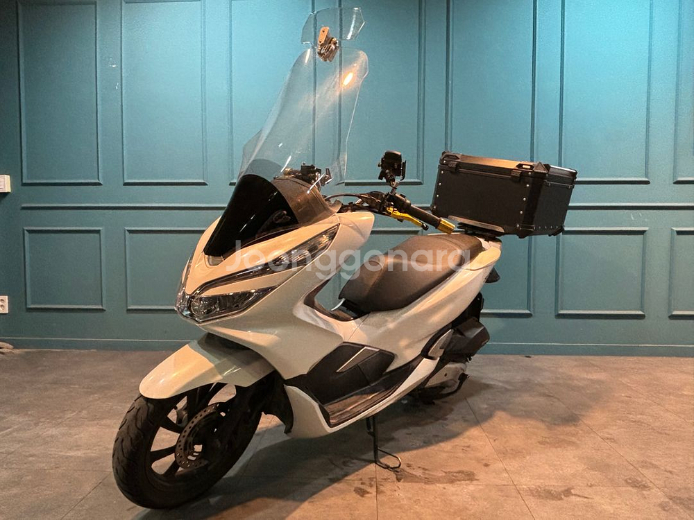 혼다 18년식 pcx125 판매합니다--1