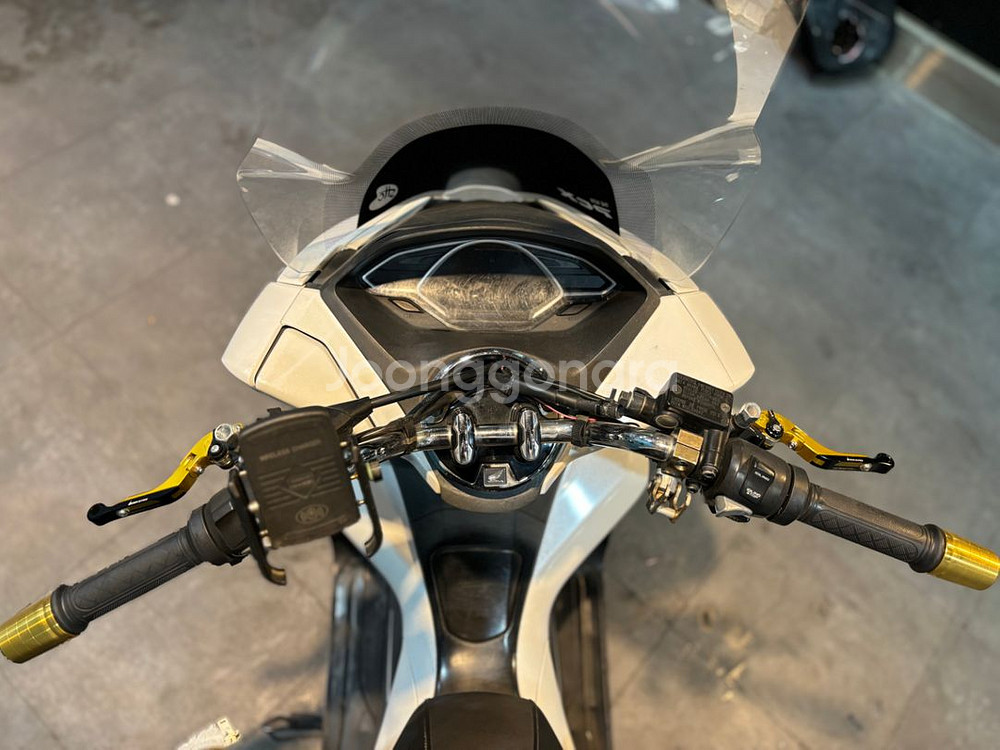 혼다 18년식 pcx125 판매합니다--6
