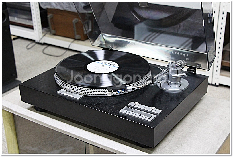 야마하 A급 수동 다이렉트 턴테이블 모델 YP-D7--1