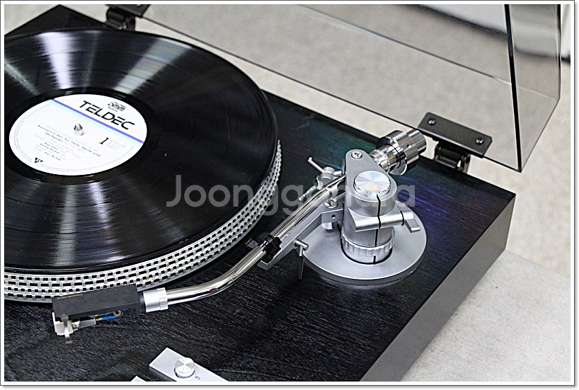 야마하 A급 수동 다이렉트 턴테이블 모델 YP-D7--2