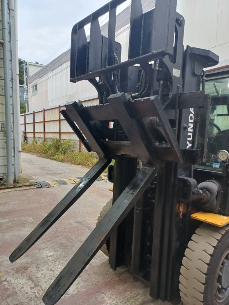 현대 3.5톤 디젤 지게차 힌지드버켓 이미지