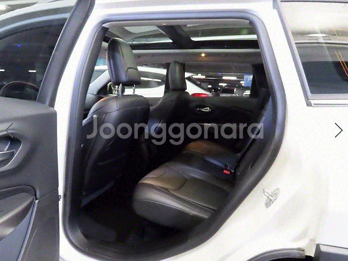 @18년식 체로키(KL) 2.4 AWD 론지튜드 하이--6