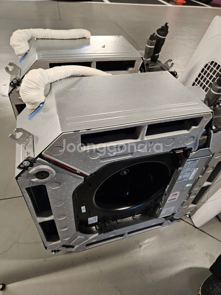 엘지40평 천장형냉난방기 3대 팝니다--1