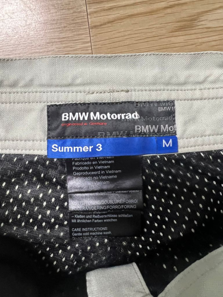 bmw 모토라드 베이지색 썸머3 바지 팝니다.--2