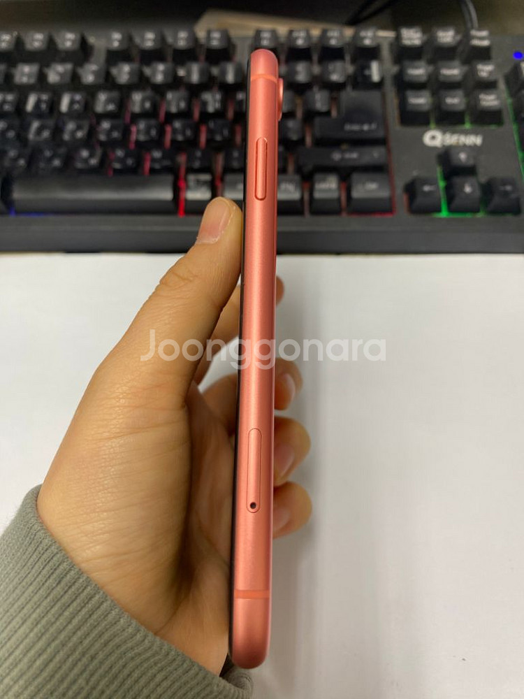 아이폰XR 오렌지 SS급 128GB 배터리100%--5