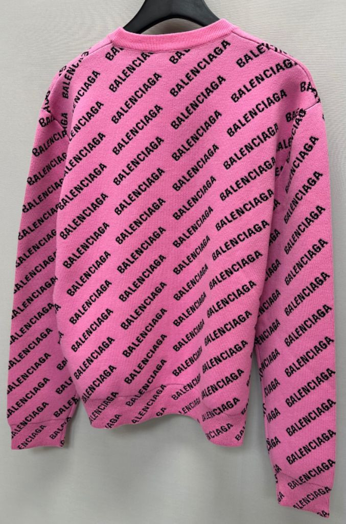 발렌시아가 니트 ( 여성 오버 핏 ) 이미지