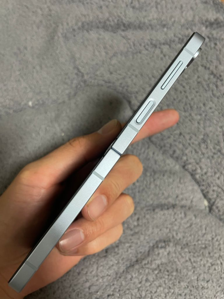 갤럭시z플립6 256기가--1