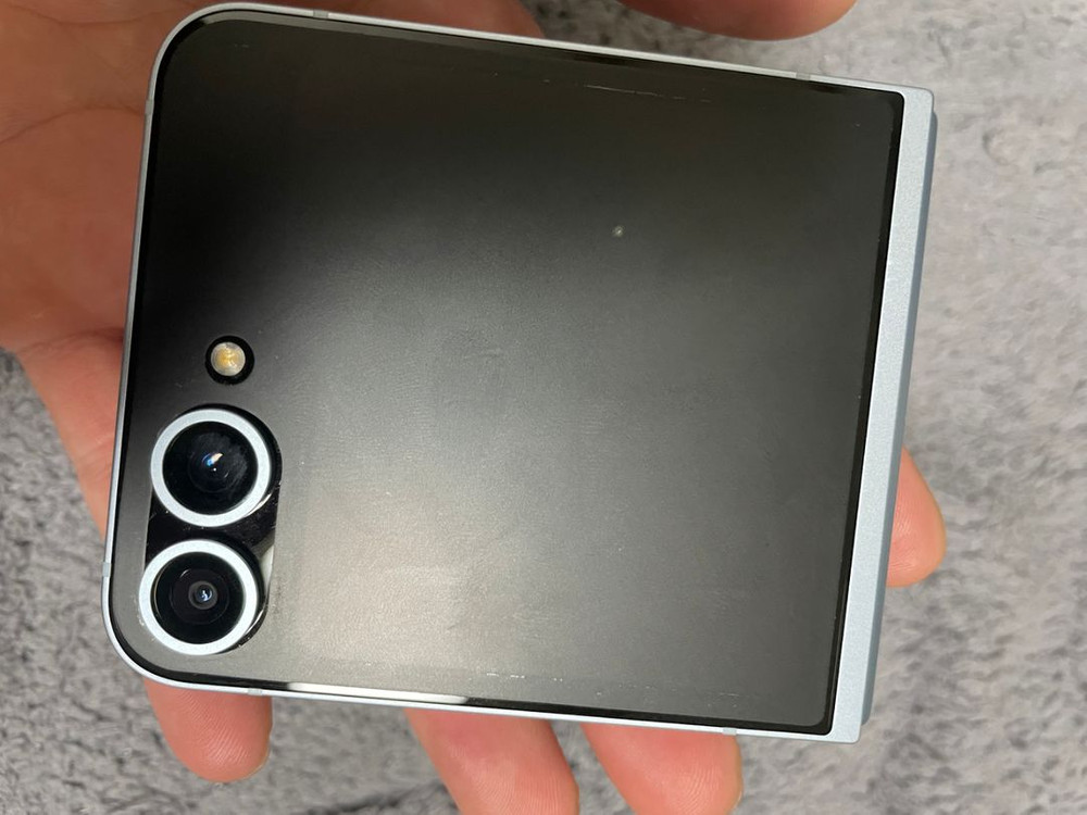 갤럭시z플립6 256기가--6