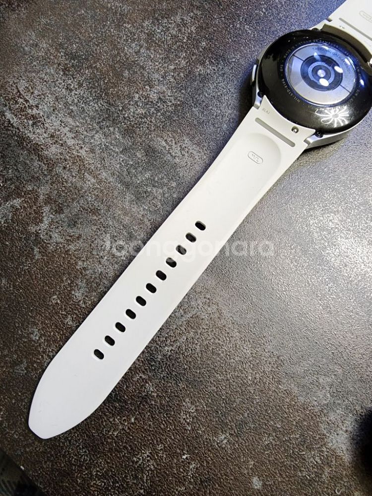 갤럭시 워치4 클래식 46mm 팔아요-A급 수준--6