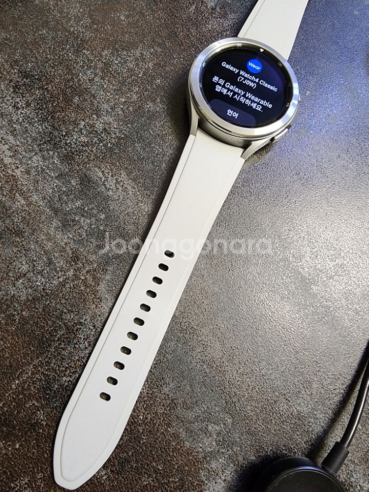 갤럭시 워치4 클래식 46mm 팔아요-A급 수준--8