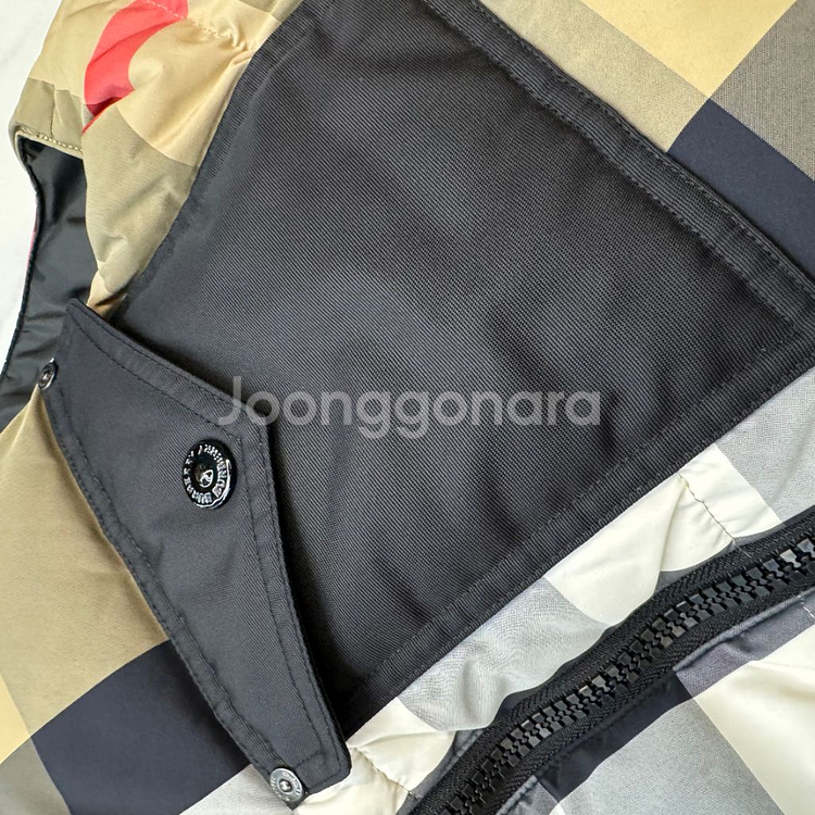 [S사이즈]버버리 체크 리버시블 조끼 패딩--3