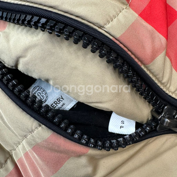 [S사이즈]버버리 체크 리버시블 조끼 패딩--2