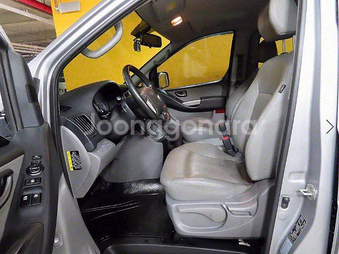 @20년식 더 뉴그랜드스타렉스 5인승 디젤 밴 모던--9