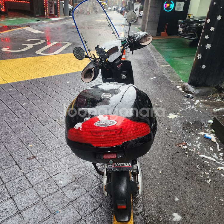 타우러스 es 60v 30ah 팝니다!--2