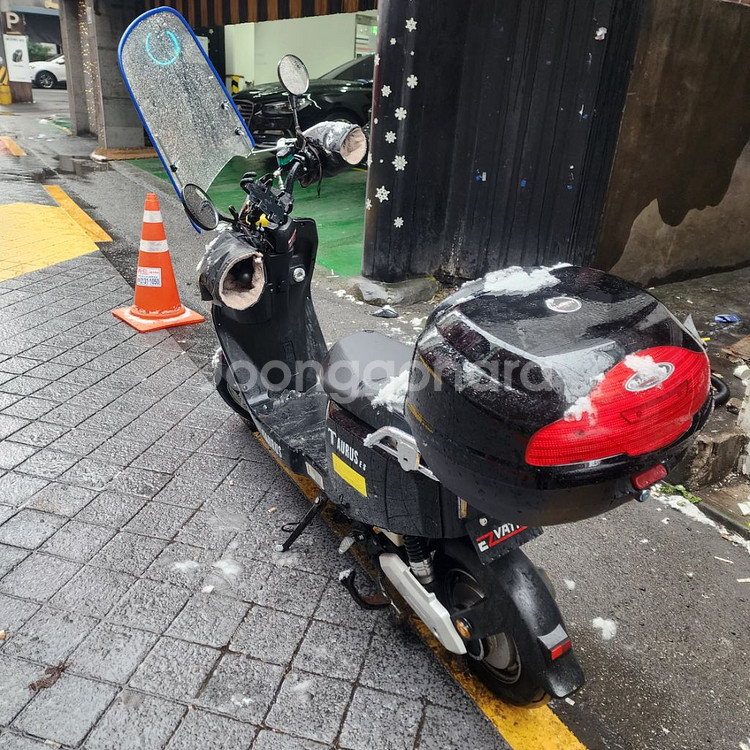 타우러스 es 60v 30ah 팝니다!--1