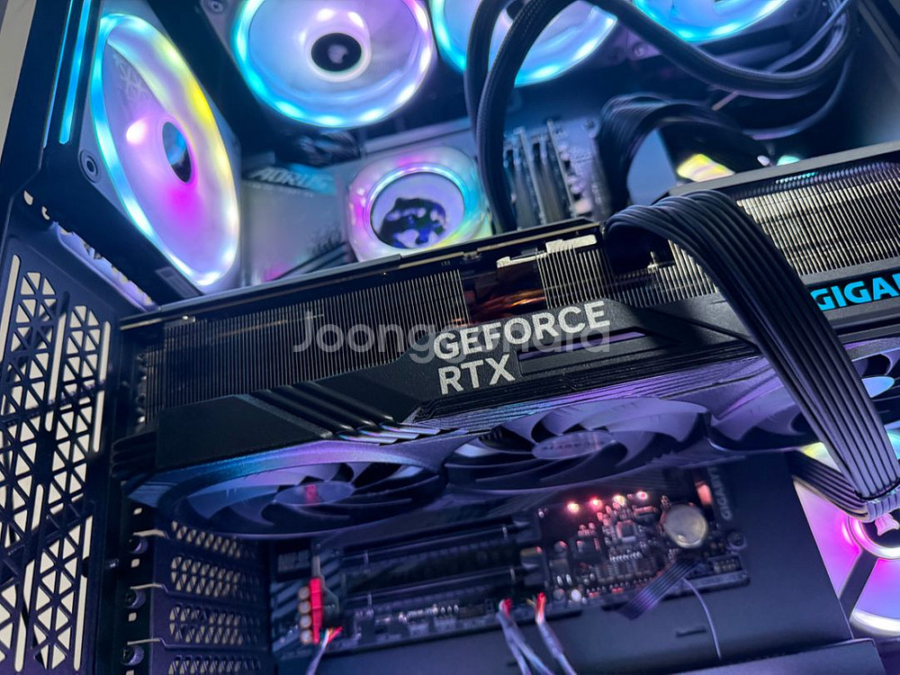 기가바이트 RTX4090 gaming oc--1