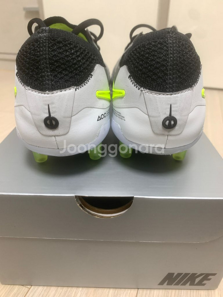 나이키 티엠포10 엘리트 ag 260 입니다--3