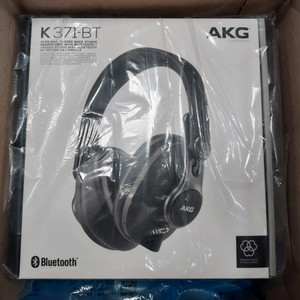 AKG 헤드폰 K371-BT