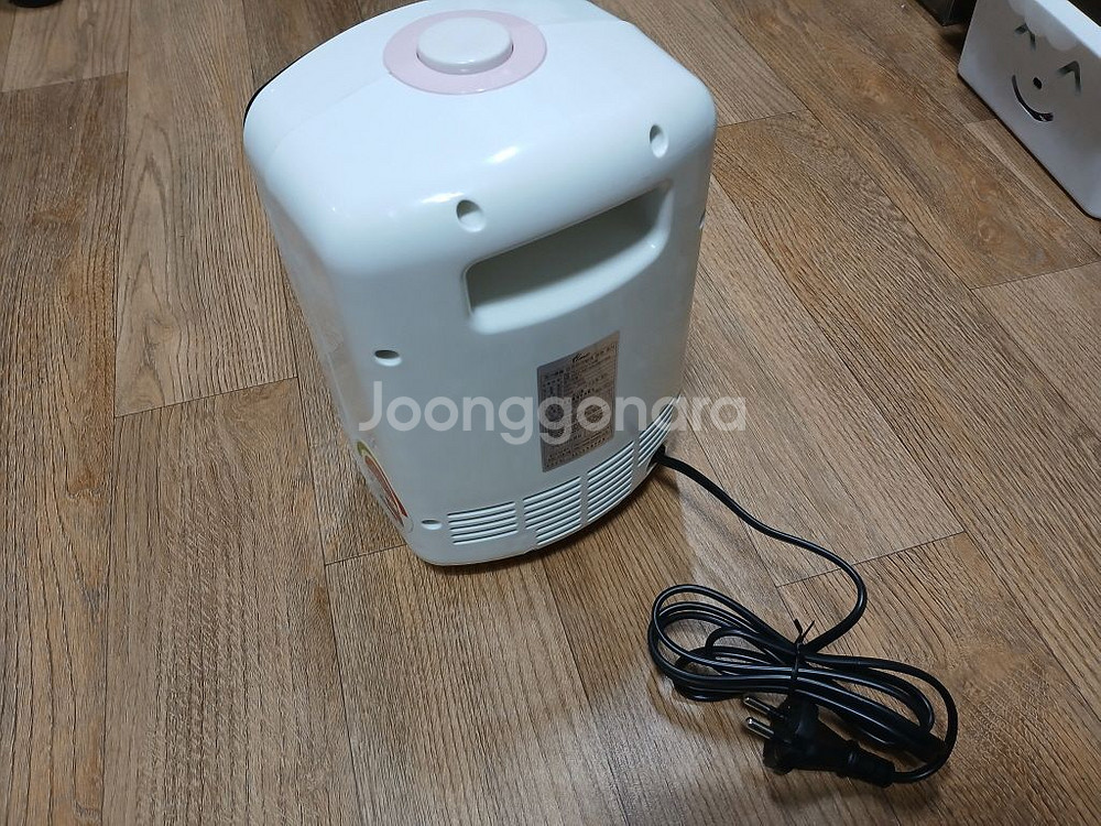헬로 키티 HEF-600HK 탁상용 미니 온풍기 새것--4