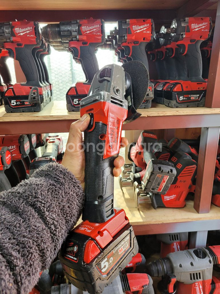 밀워키충전그라인더 M18 CAG125X .5인치정품--7