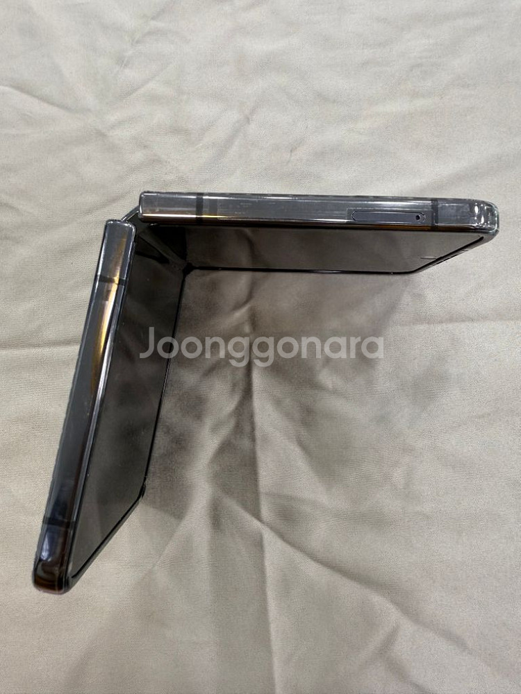 플립4 블랙 256G--3