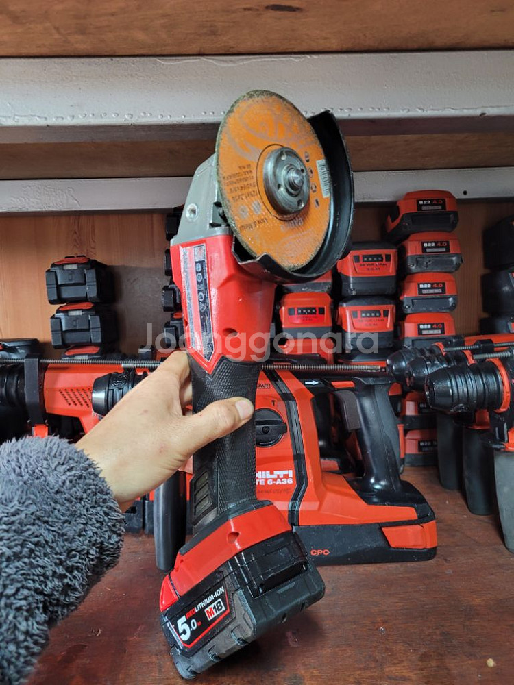 밀워키충전그라인더M18FSAG125X.속도조절.5인치.--1