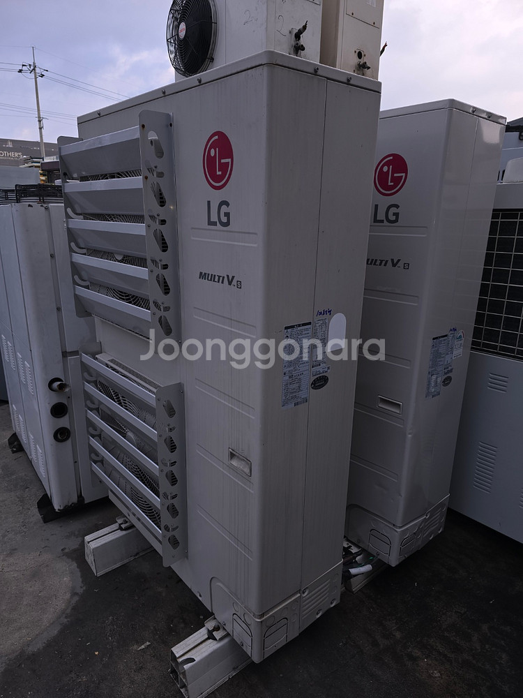 엘지 인버터 냉난방기 천장형 실외기 12마력 판매합니다--3