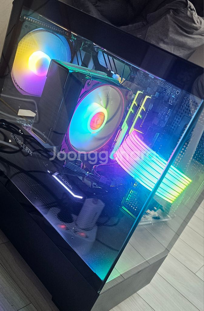 5700X3d rtx4060TI 본체 팝니다--1