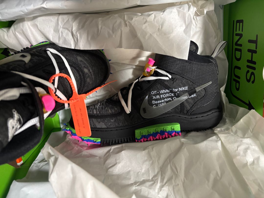 나이키 에어포스1 미드 오프화이트 270