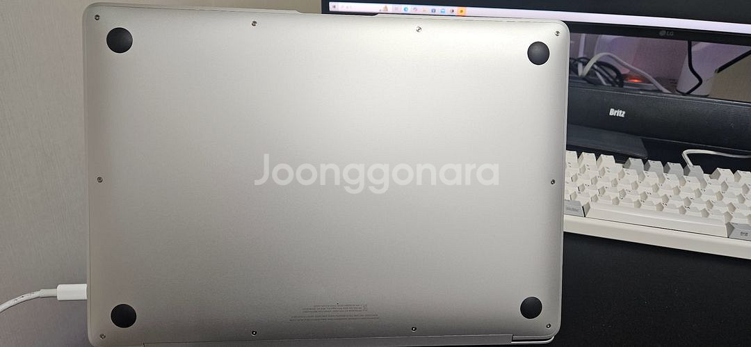맥북에어 M1 8GB 256Gb--1