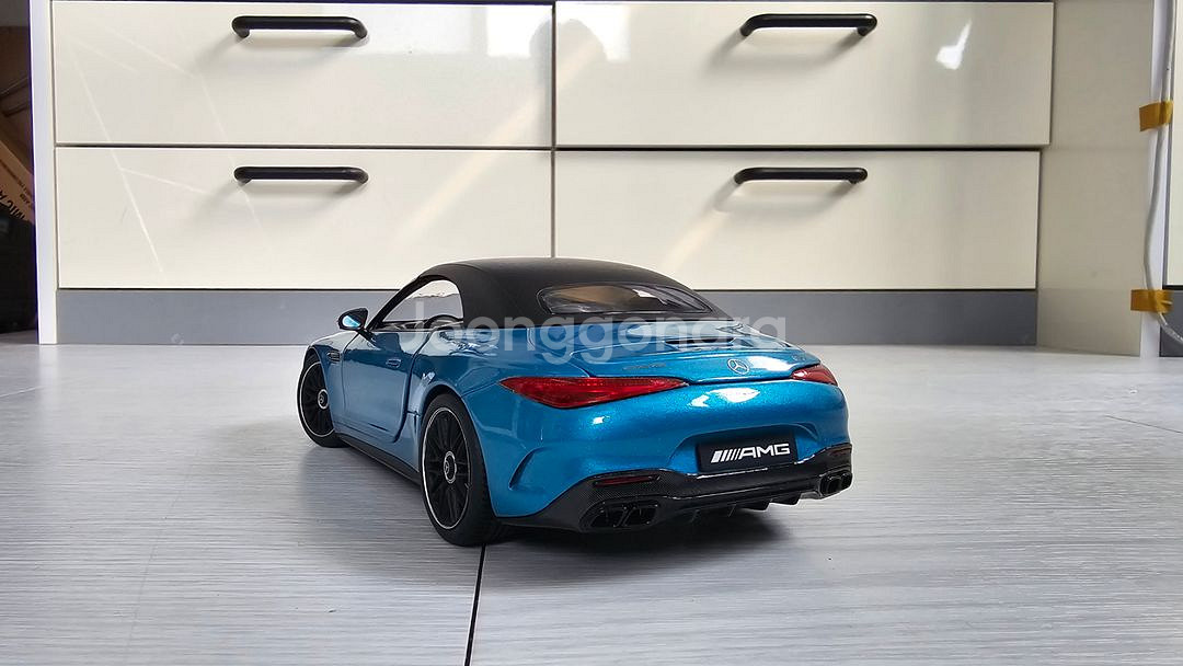 벤츠 AMG SL 63 모델 팝니다--6